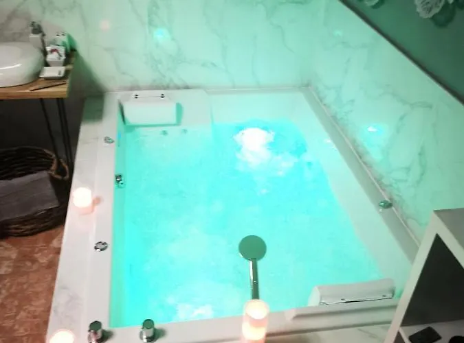 Privatif Sauna Jaccuzi