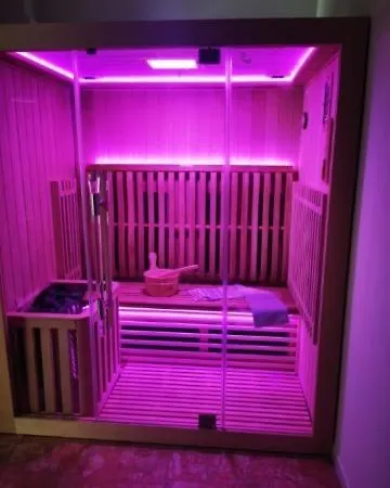 Privatif Sauna Jaccuzi ゲストハウス