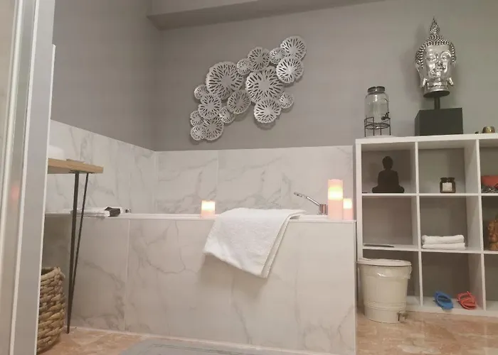 Privatif Sauna Jaccuzi 게스트하우스